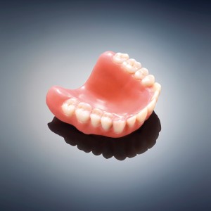 L'imprimante 3D Objet260 Dental Selection réalise une qualité de surface précise et des détails réalistes d'une précision de 16 microns