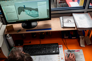 Mastercam dans l’univers réel d’utilisation : un atelier de programmation.