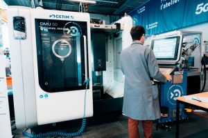 Fablab 5G au Cetim à Cluse ©Cetim